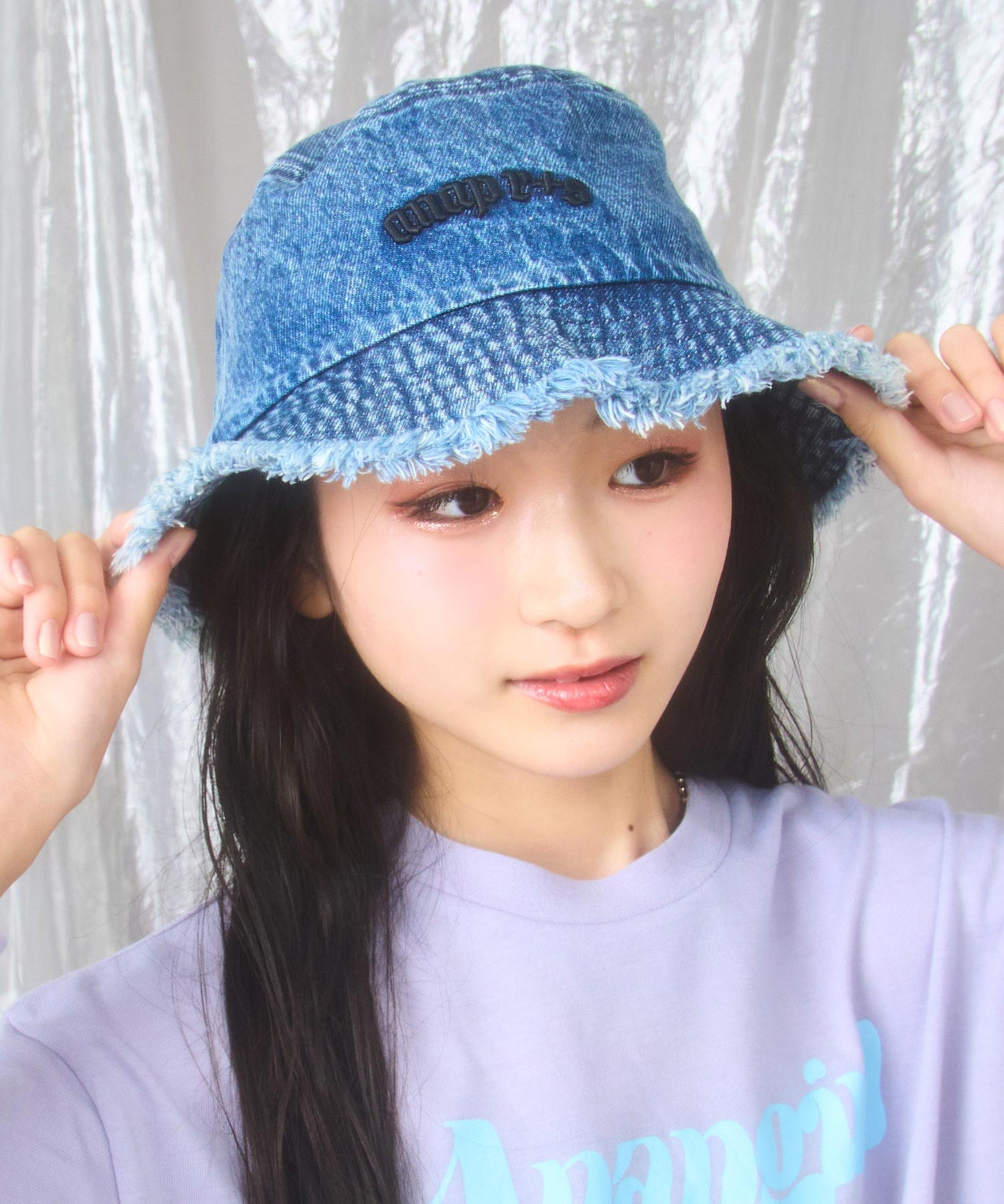 ライトブルー
