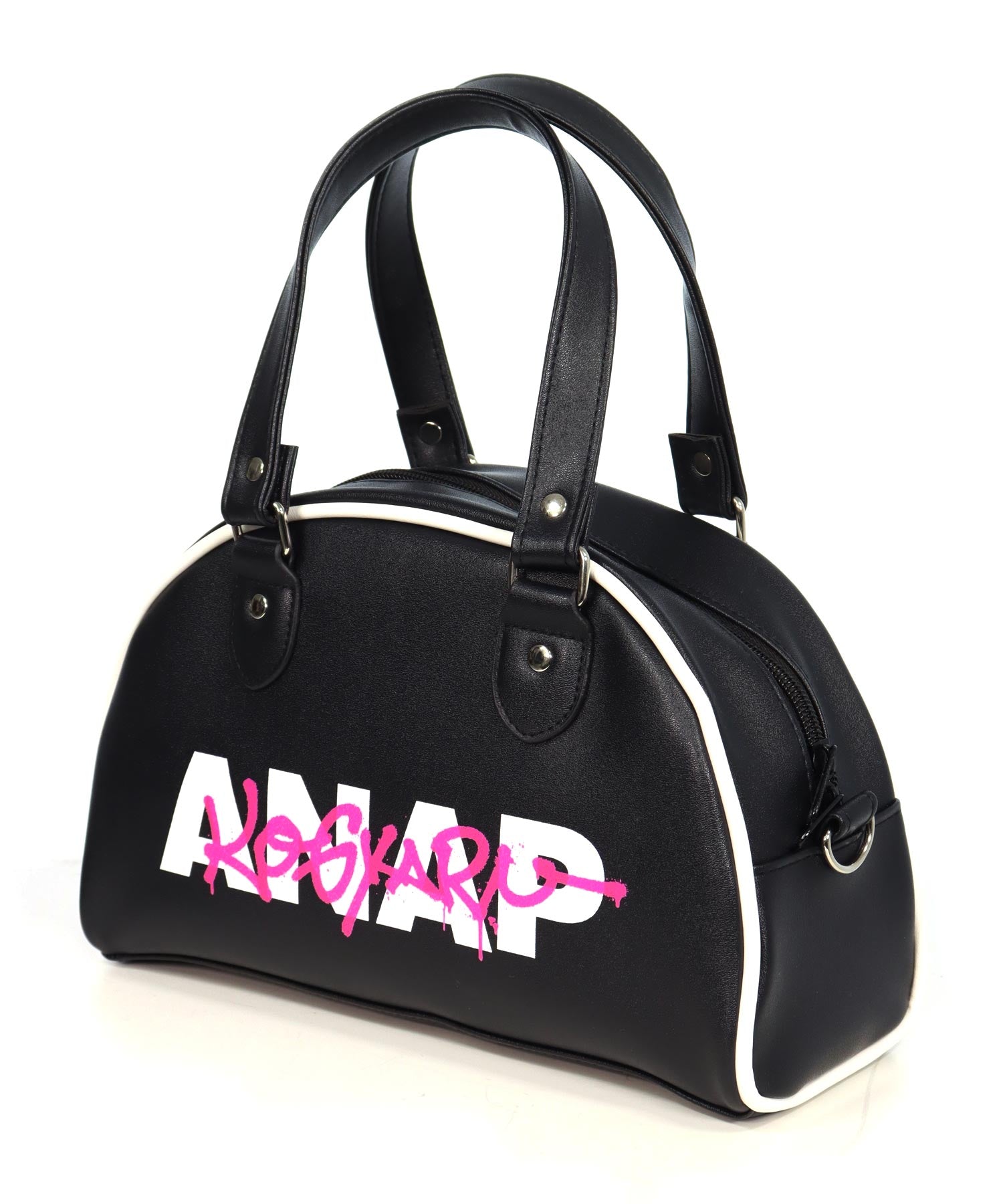 ブラック(色見本)