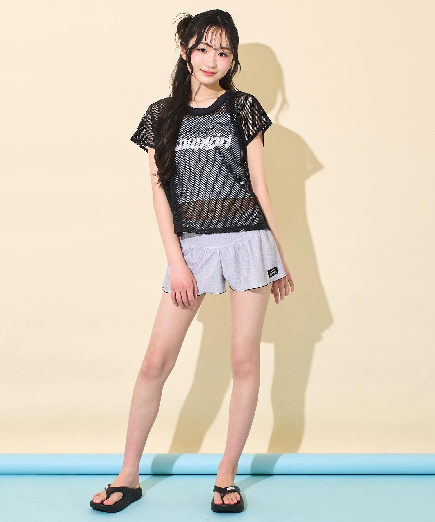 ブラック(Sサイズ着用/身長：約156cm)