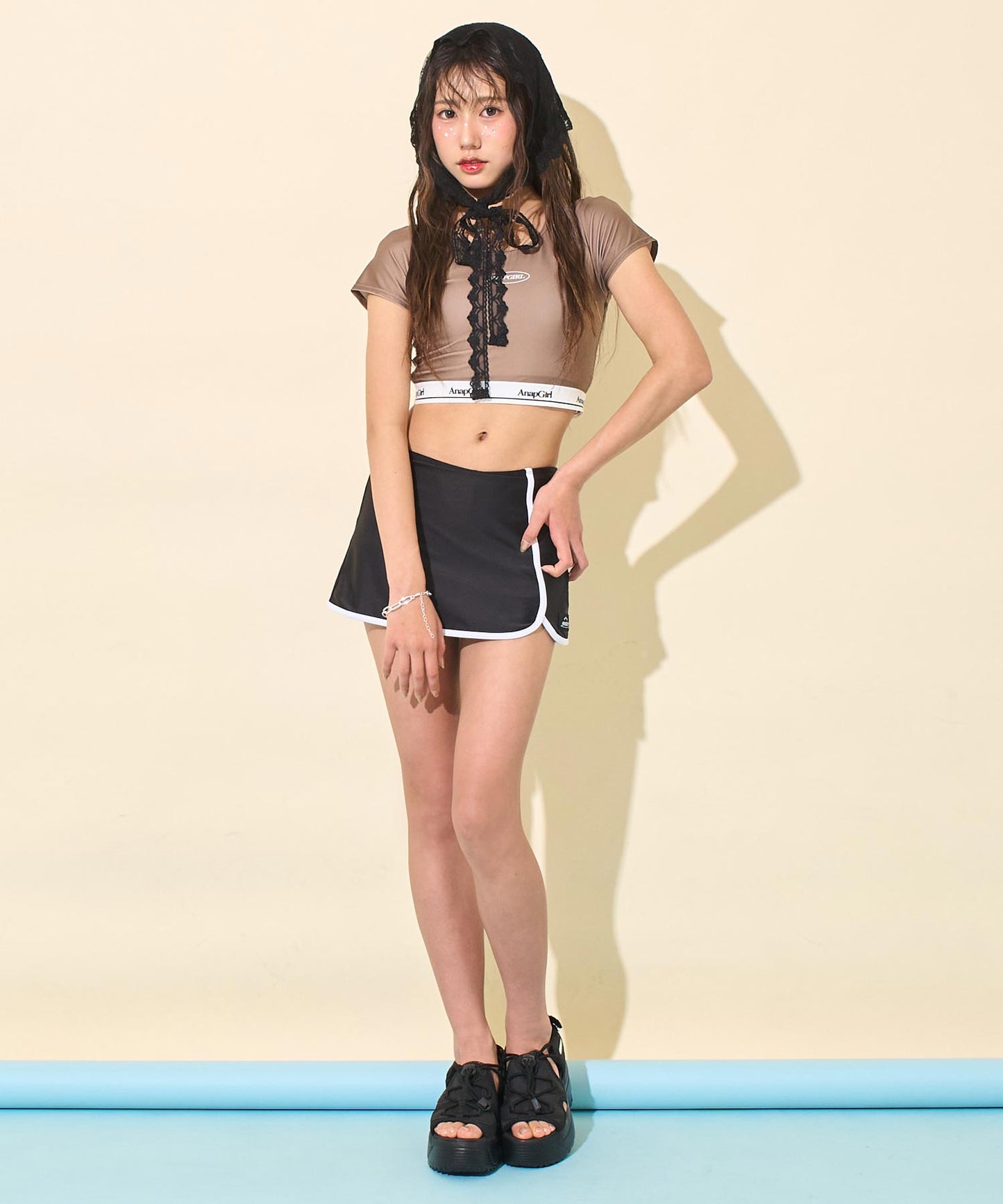 ブラウン(Sサイズ着用/身長：約156cm)