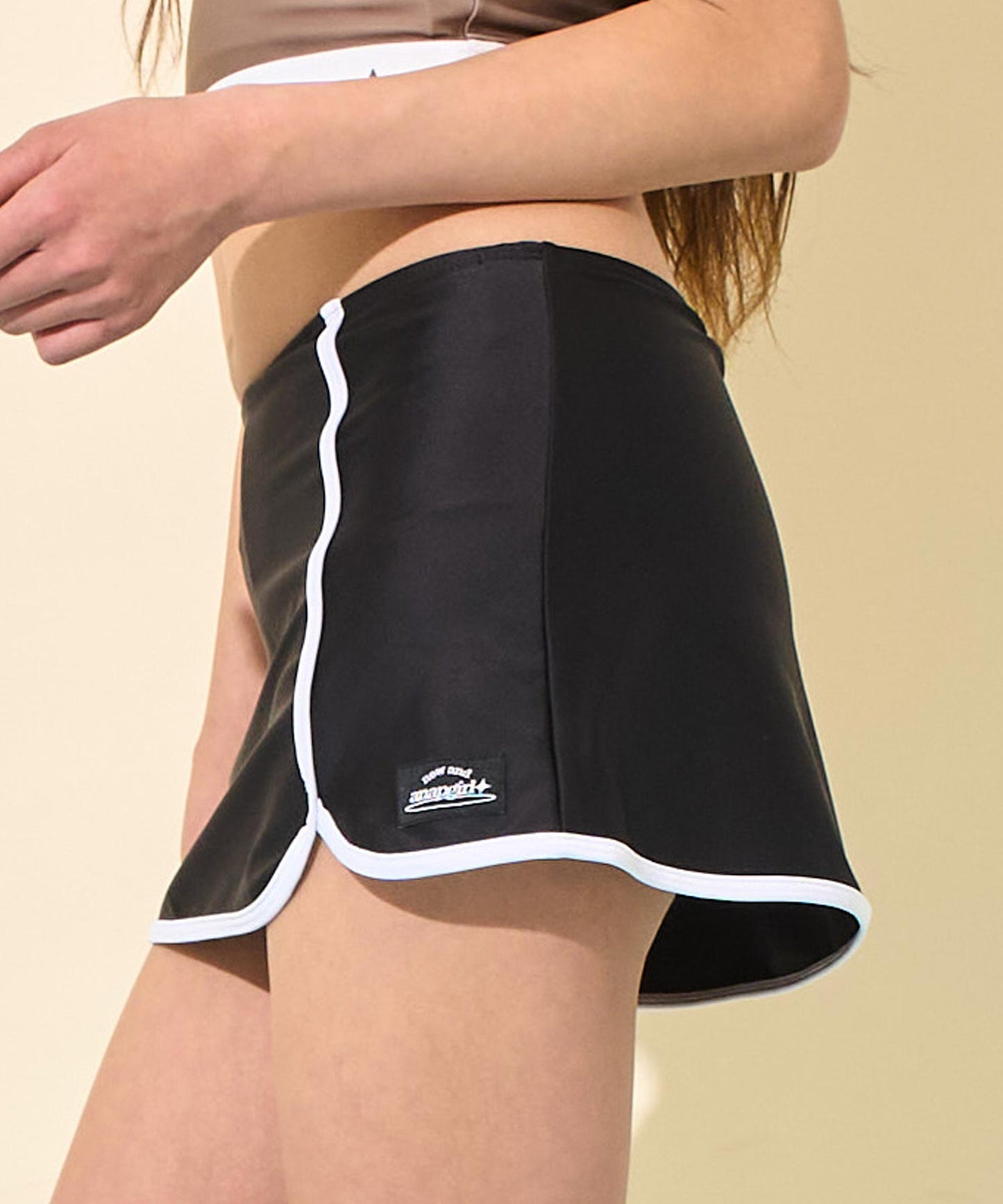 ブラウン(Sサイズ着用/身長：約156cm)