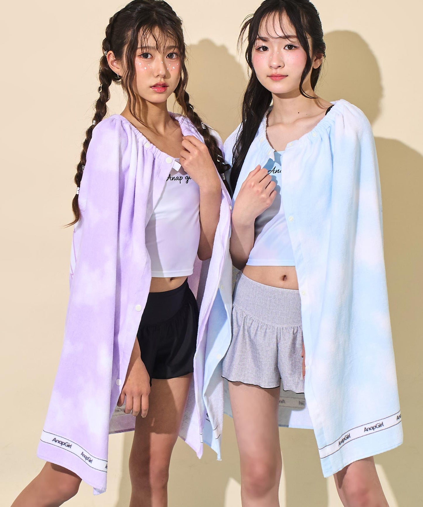 サックス(身長：約156cm)
パープル(身長：約156cm)