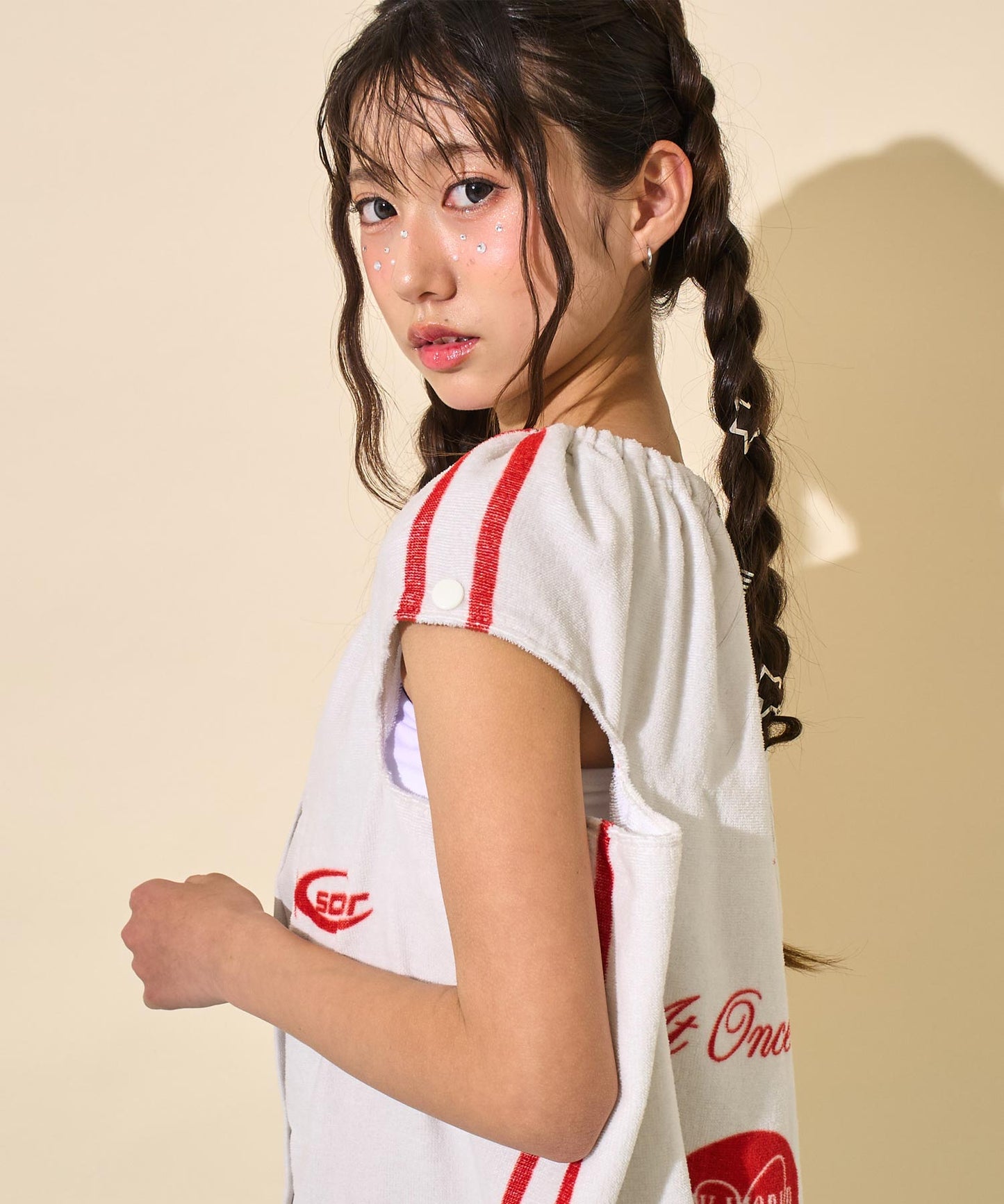 ホワイト(身長：約156cm)