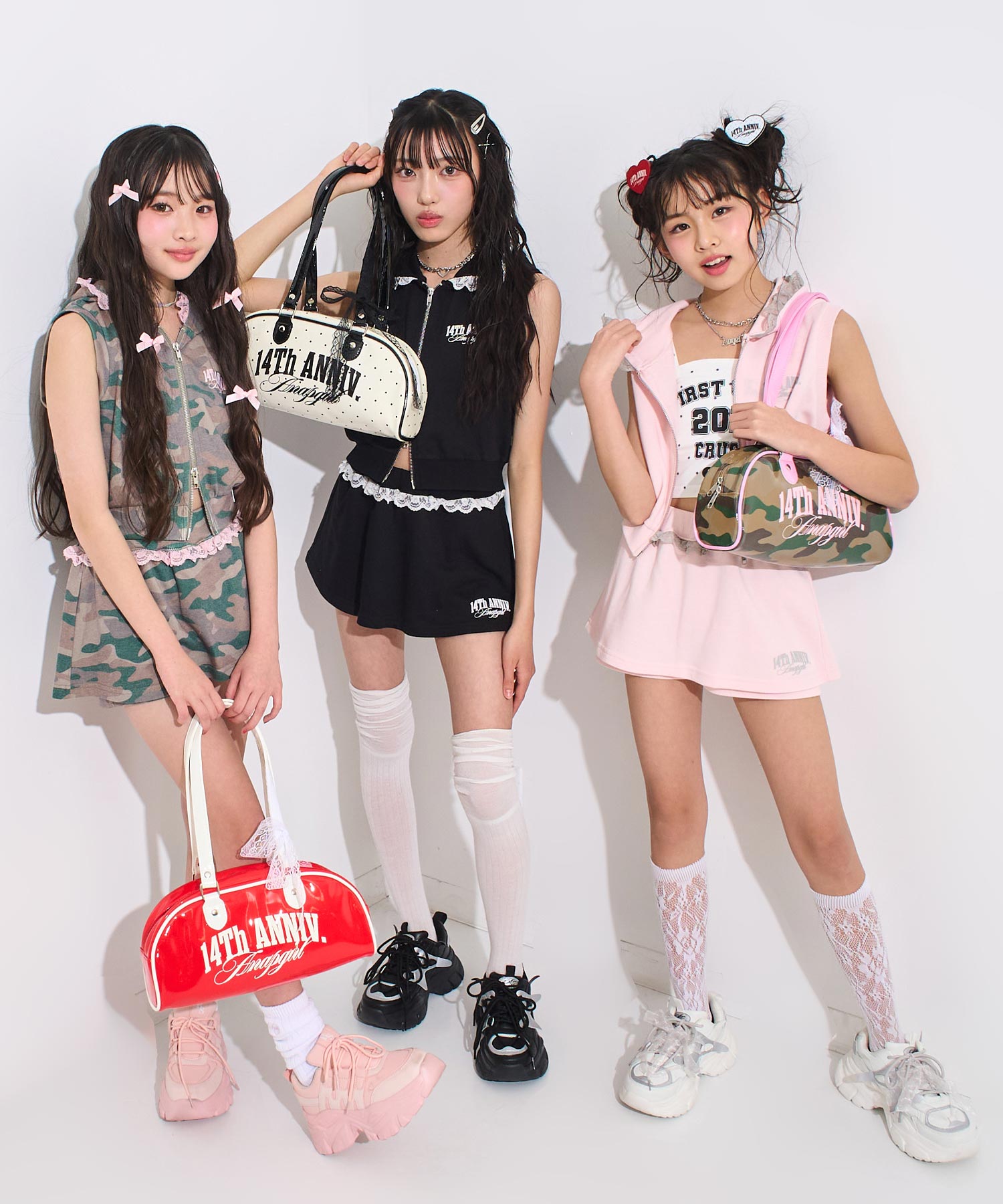 カーキ・レッド・ホワイト／ブラック