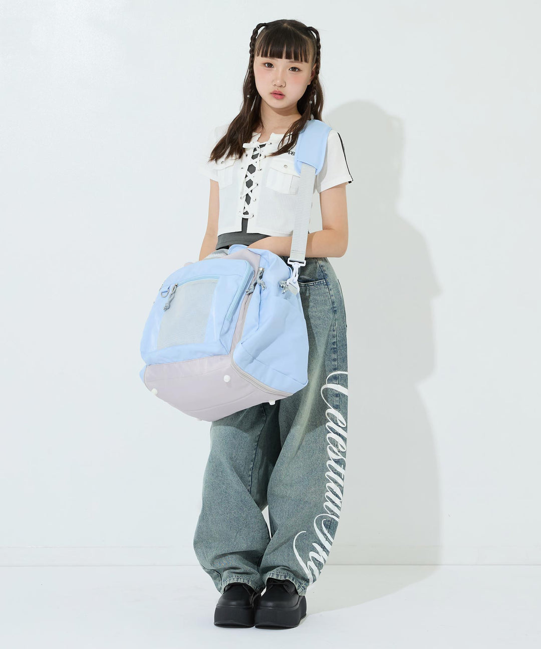 サックス(身長：約157cm)