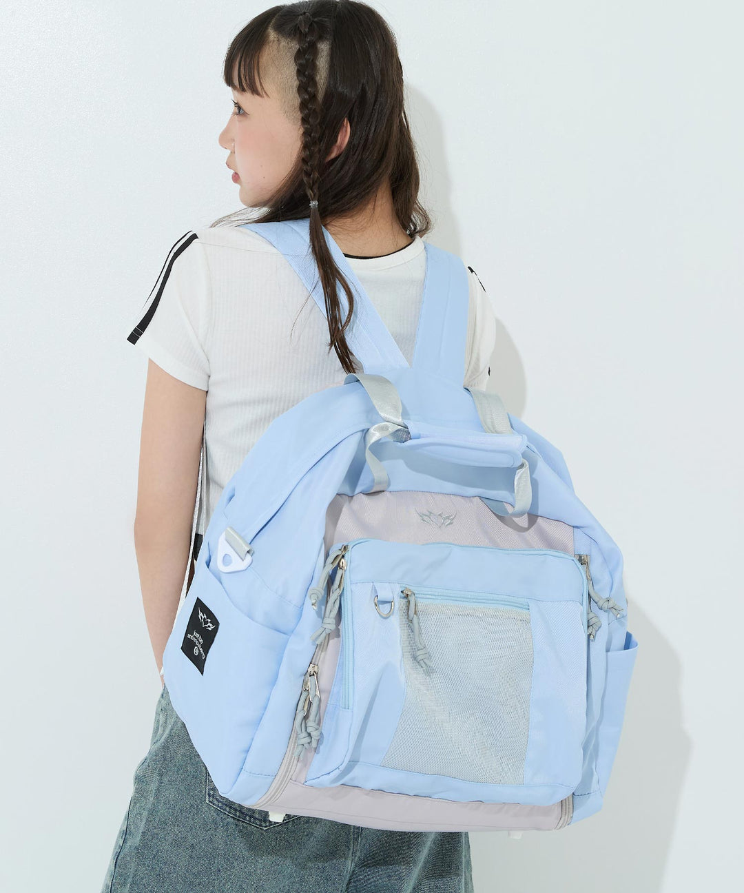 サックス(身長：約157cm)