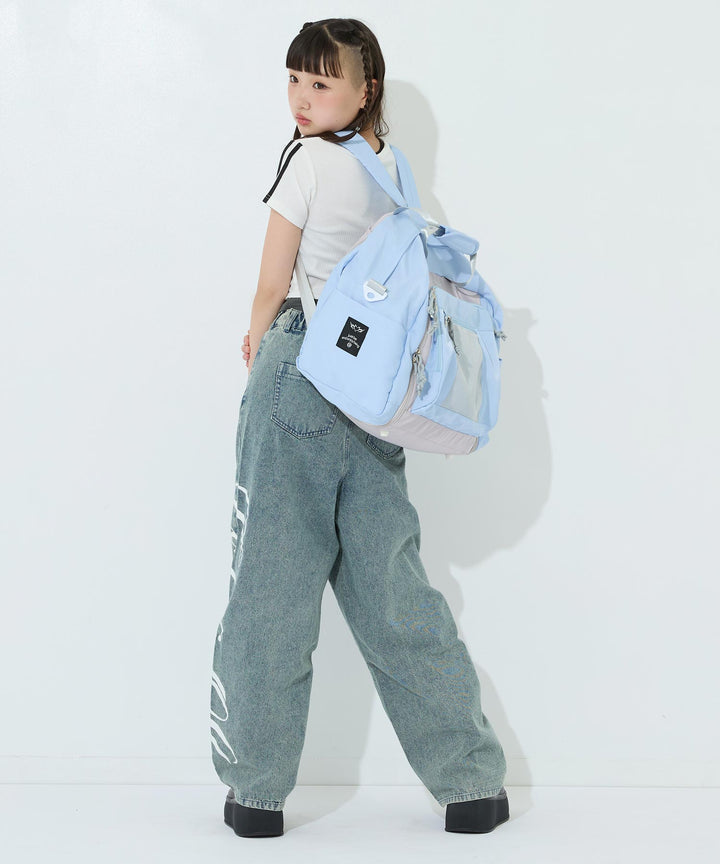 サックス(身長：約157cm)