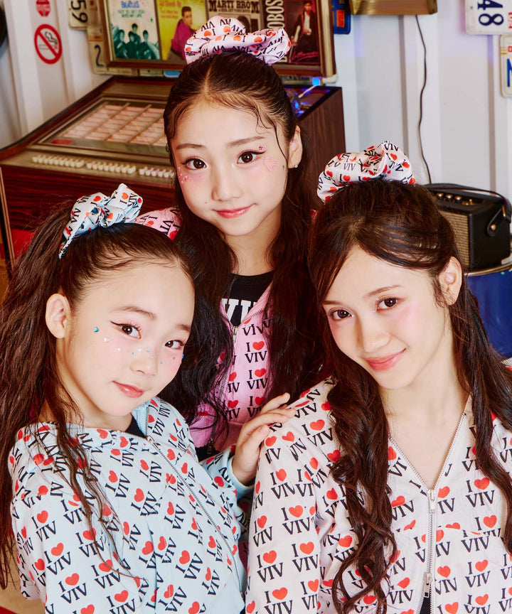 Viviny × LOVEANAP 総柄サテンビッグシュシュ 919-8053
