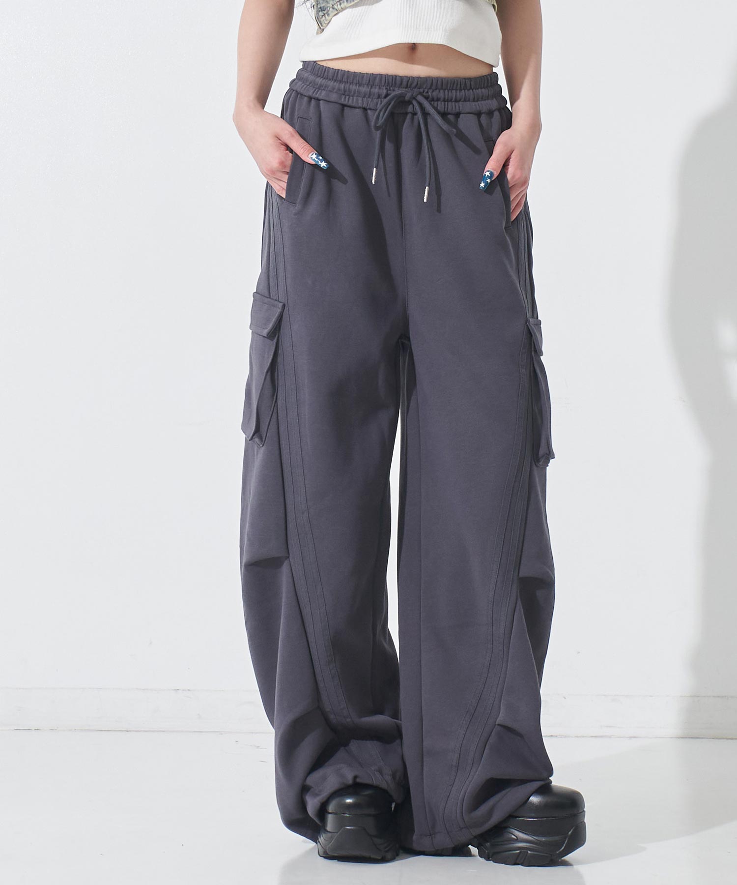 同色ライン カーゴ スウェットパンツ 152-6121 – ANAP オンラインショップ