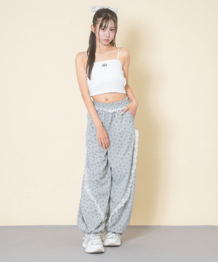 ホワイト(Mサイズ着用/身長：約156cm)