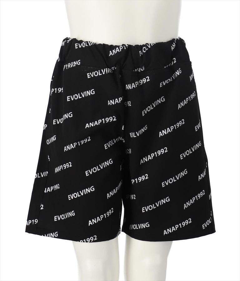 ロゴ総柄ハーフパンツ