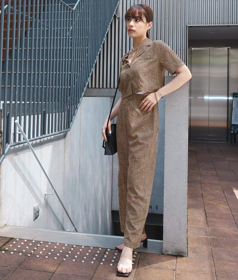 アニマルニュアンス柄ワイドパンツ