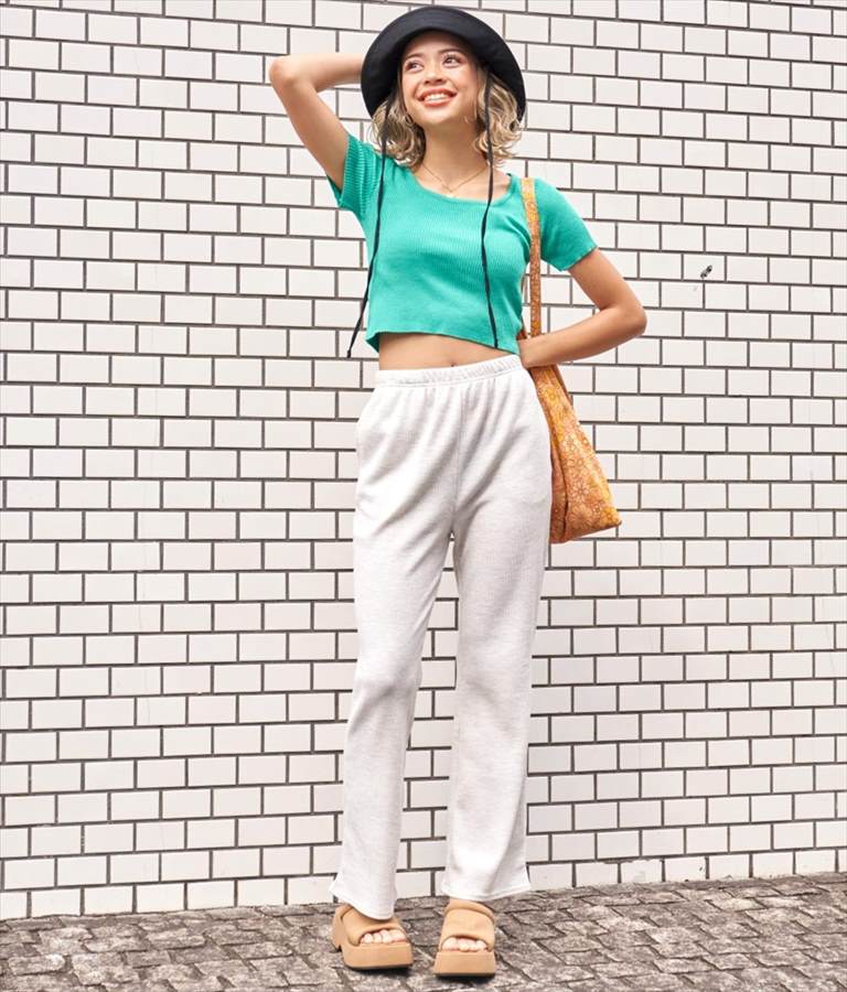 ウエスト ギャザー ワッフル フレア パンツ【セットアップ着用可】 852-5573