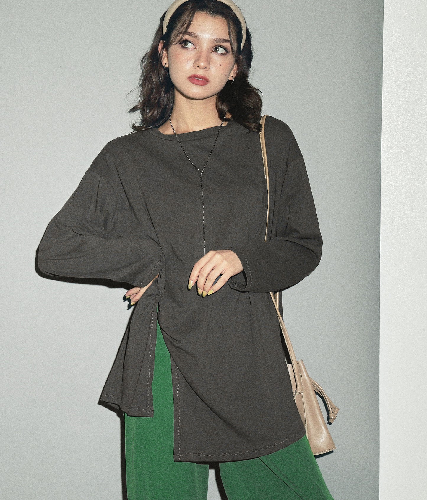 フロント ツイスト バック 刺繍 ロンT 153-5267