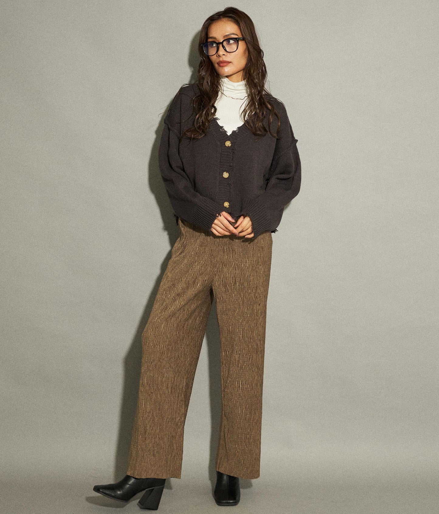 ベロア ランダム プリーツパンツ 152-5303