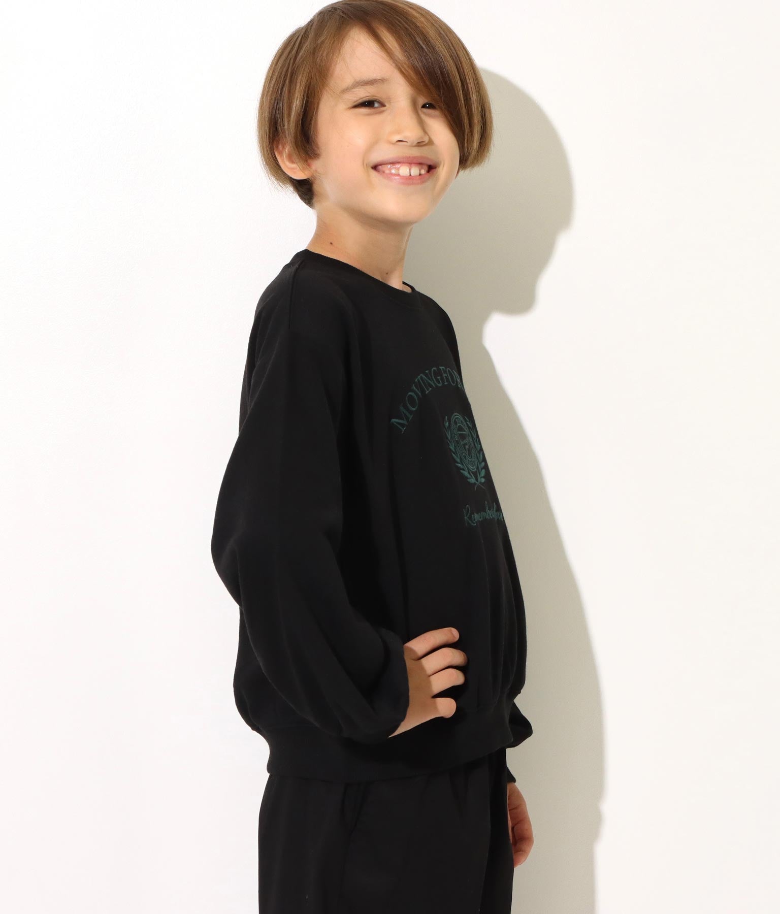 エンブレム刺繍裏毛トレーナー