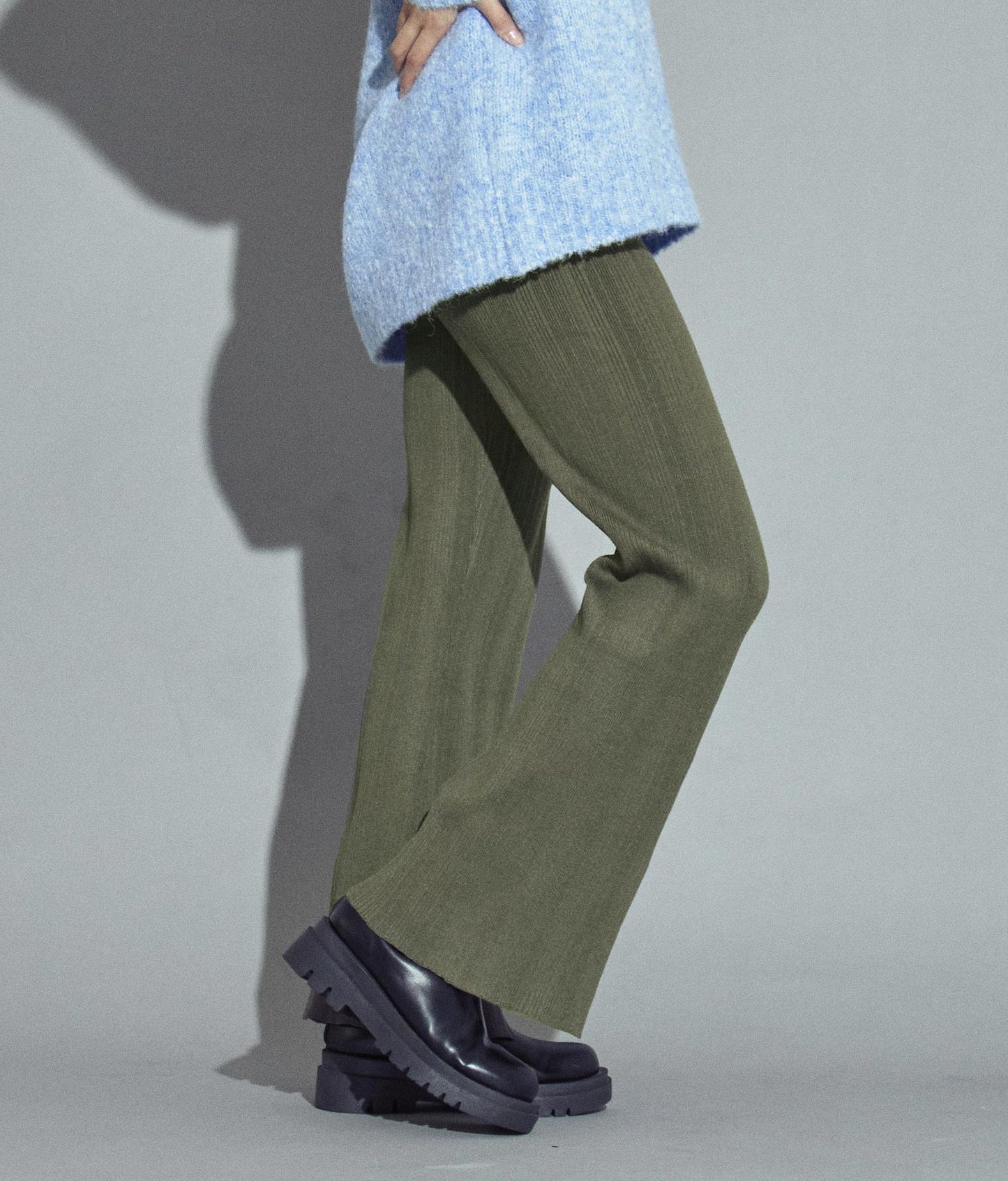 ランダムリブ センタースリット ニットパンツ 152-5327