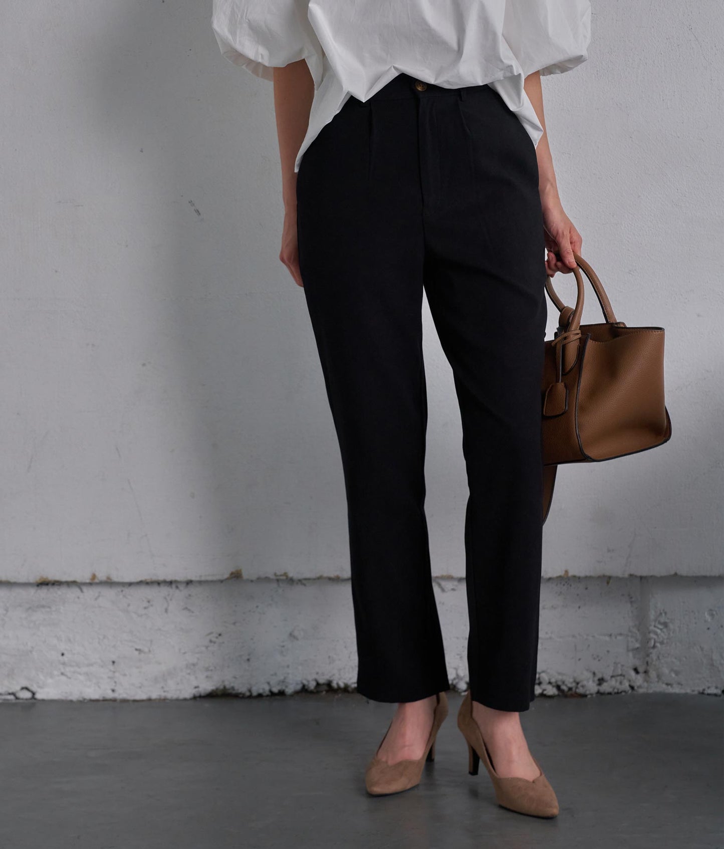 タック テーパード パンツ【セットアップ着用可】 552-5660