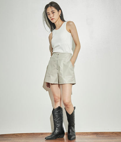 ジップデザインフェイクレザーハイウエストショートパンツ 152-5439