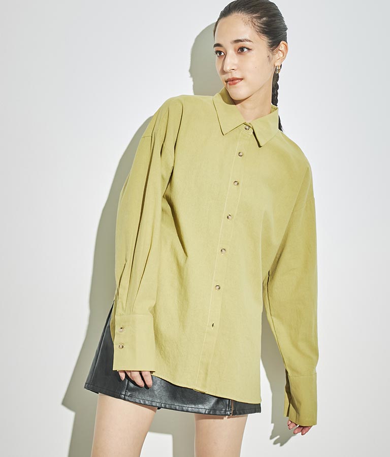 バックオープンツイストデザインシャツ