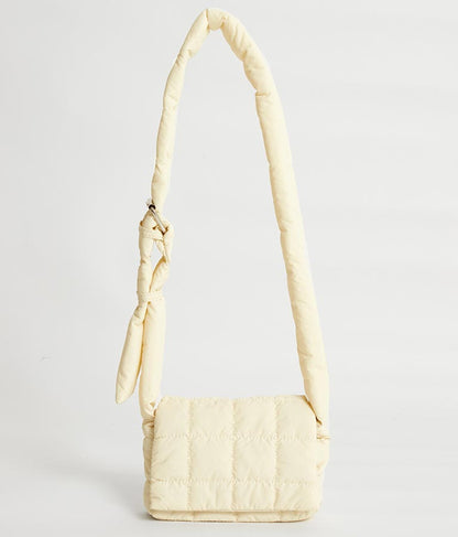 ナイロン キルティング ミニショルダー バッグ 159-5484