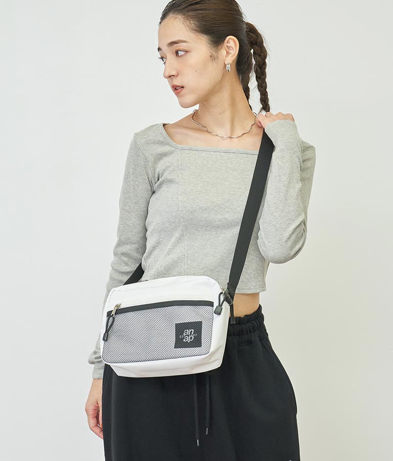 anapショルダーミニバッグ 799-9025