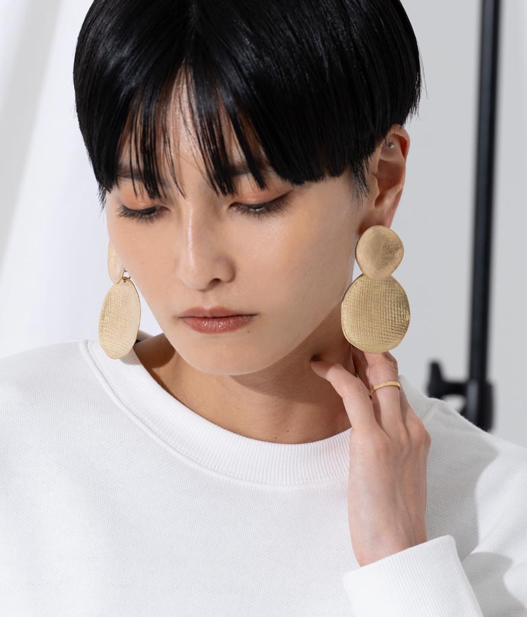 ITALYマットメタルボリュームサークルプレートピアス 399-2857