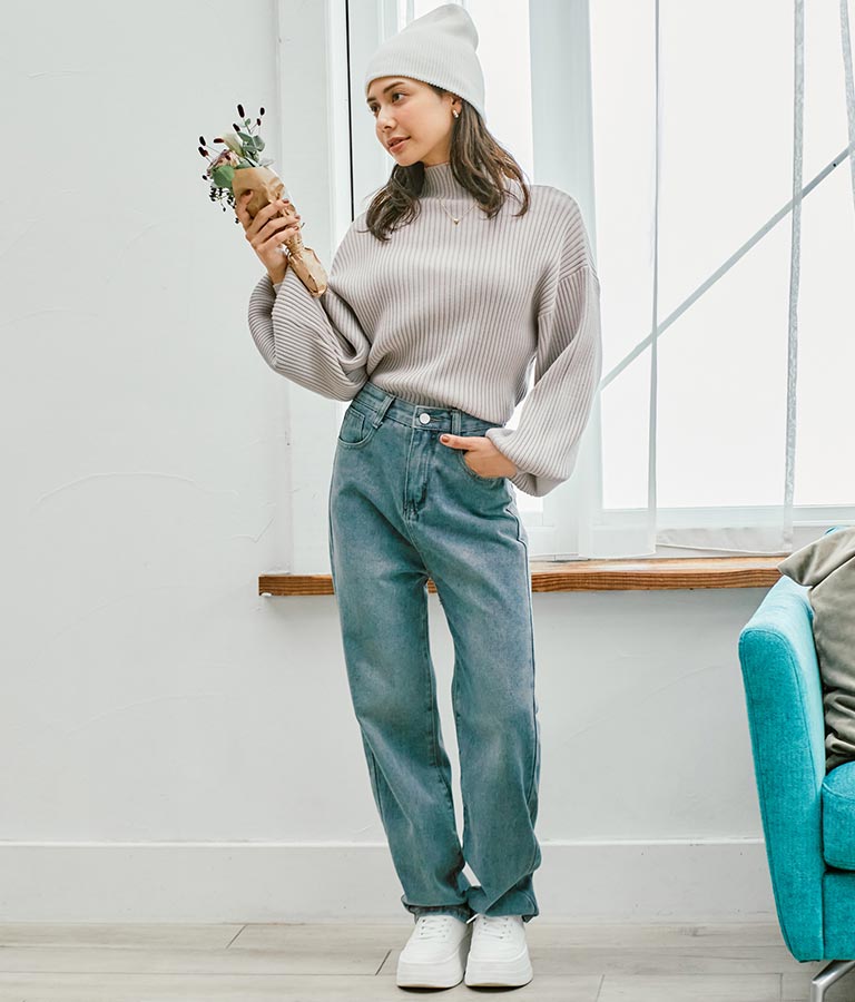 ボリュームスリーブボトルネックニットトップス