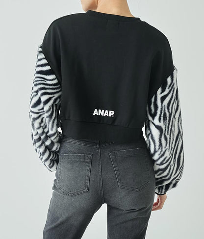 エルフ荒川 × ANAPコラボ GALMIND ラインストーン 袖ファー ショート丈 スウェット トレーナー 793-9063