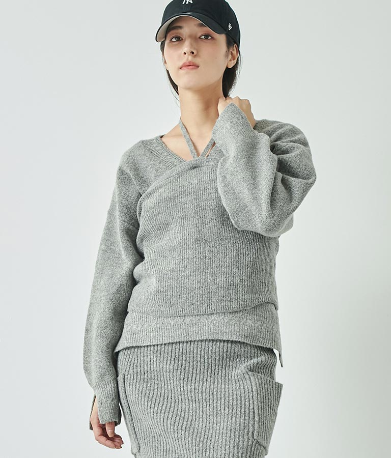 ブークレ Vネック ニット トップス × ホルターネック キャミソール セット 【セットアップ着用可】 798-9074