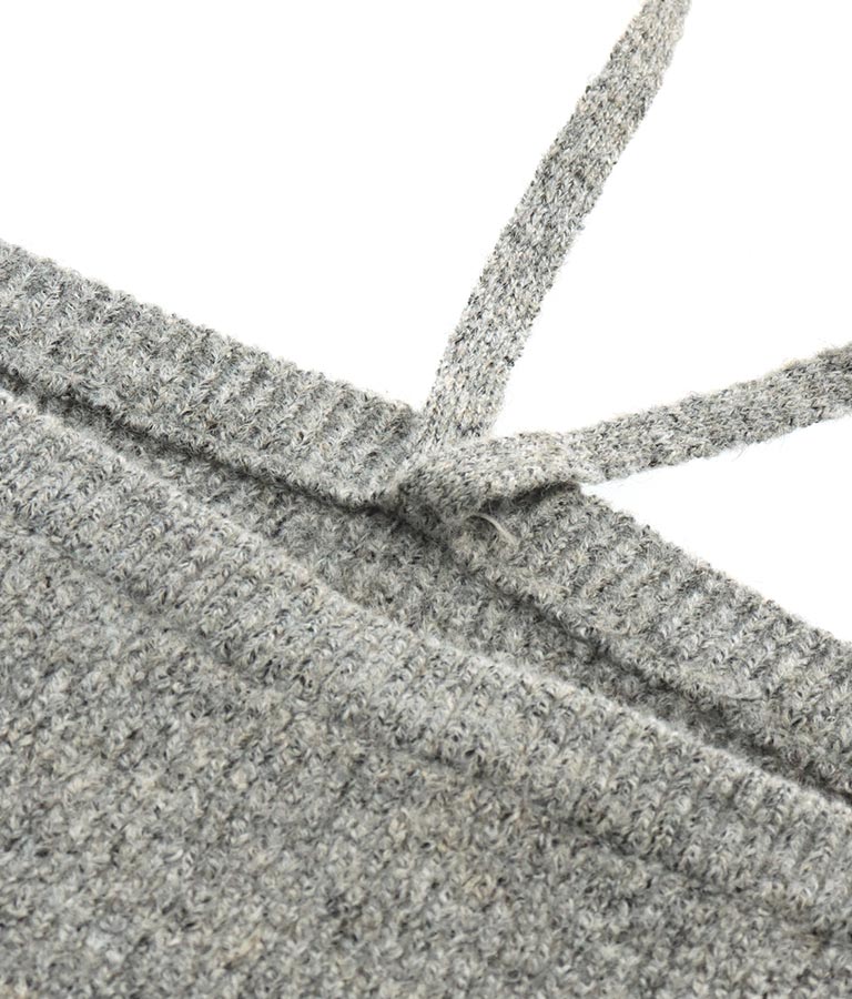 ブークレ Vネック ニット トップス × ホルターネック キャミソール セット 【セットアップ着用可】 798-9074