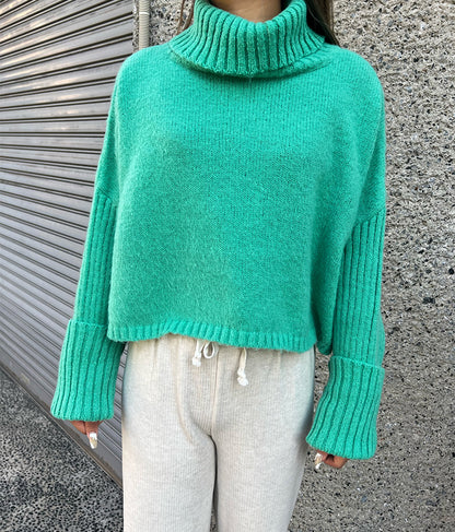 オフタートル クロップド 起毛 ニット トップス 853-5711