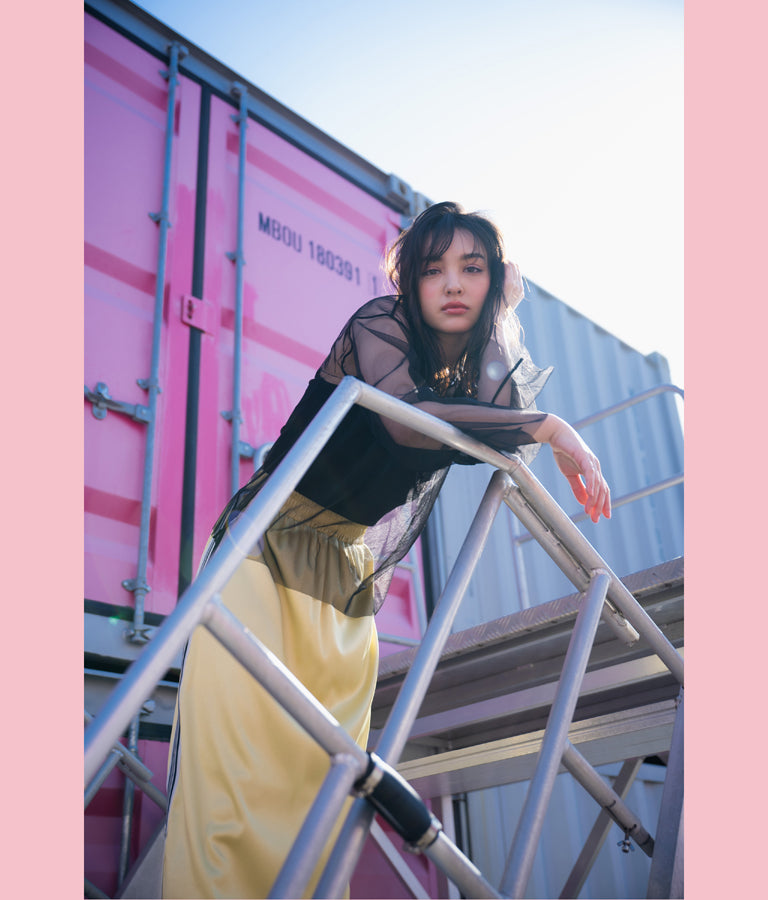 光沢 サテン ライン スカート