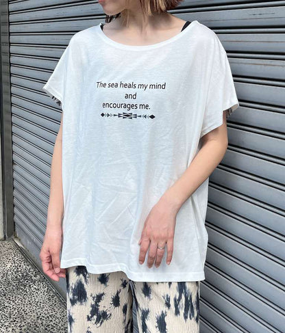 バック オルテガ メッセージ プリント ドルマン Tシャツ 853-5865