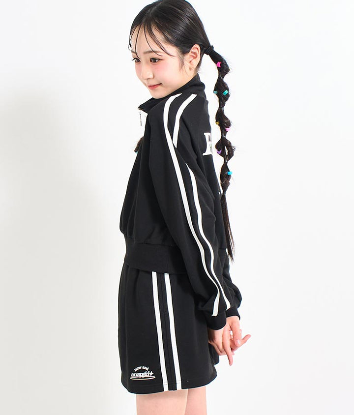 ライン入 ハーフジップ トップス × ミニ 裏毛 スカート セットアップ
