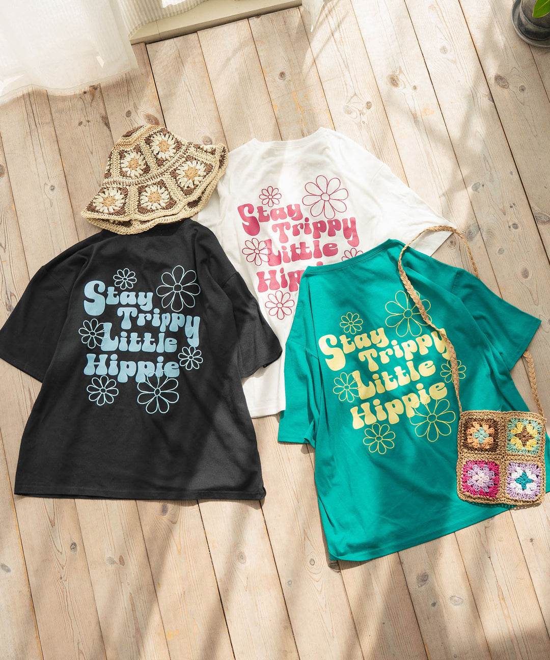 ヒッピー メッセージ ロゴ プリント × フラワー 刺繍 Tシャツ 853-5953