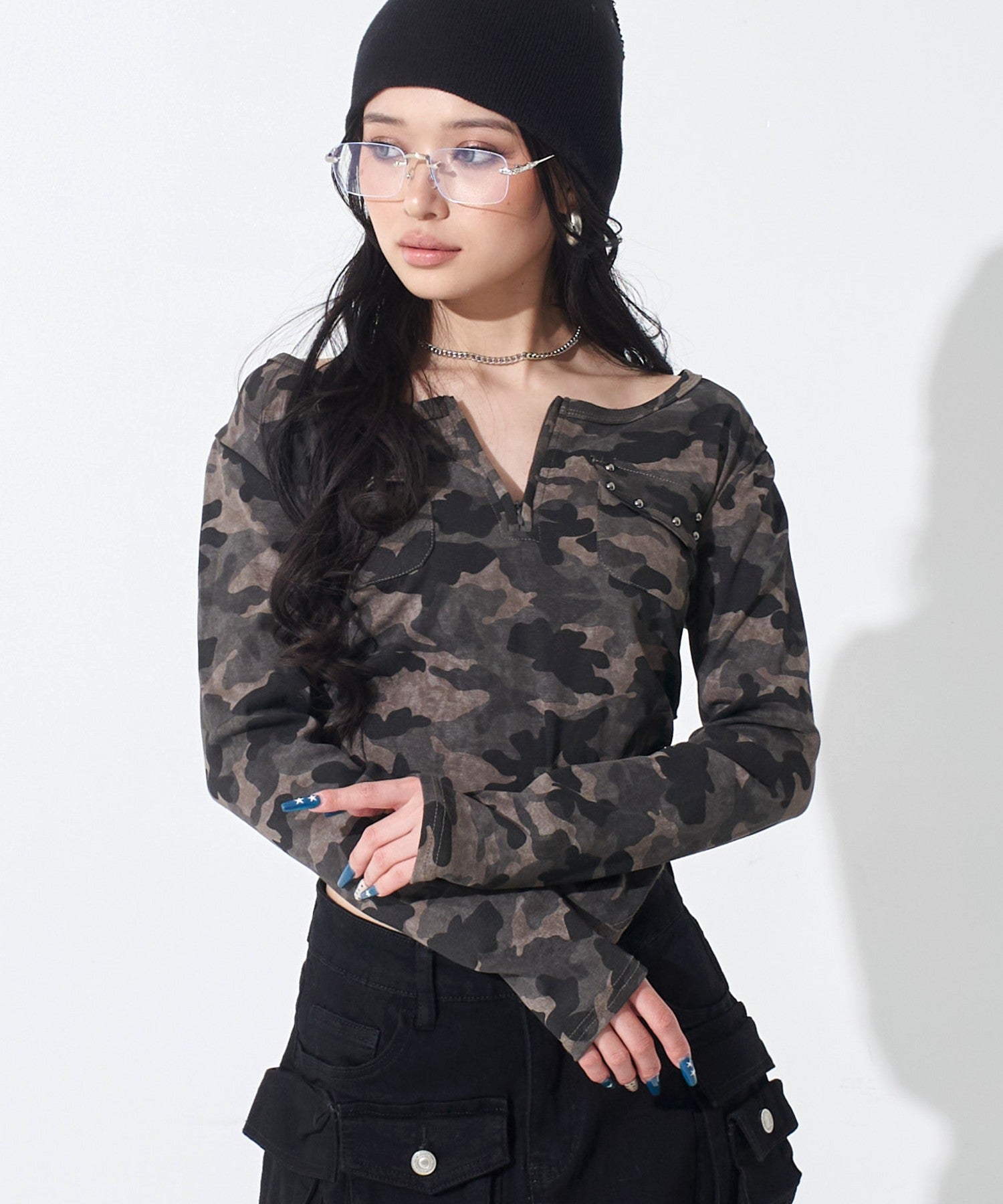 大人気定番★MARK&LONA★カモフラ柄ブラック カーゴ ポケット スタッズ カモフラ トップス 153-6007 – ANAP