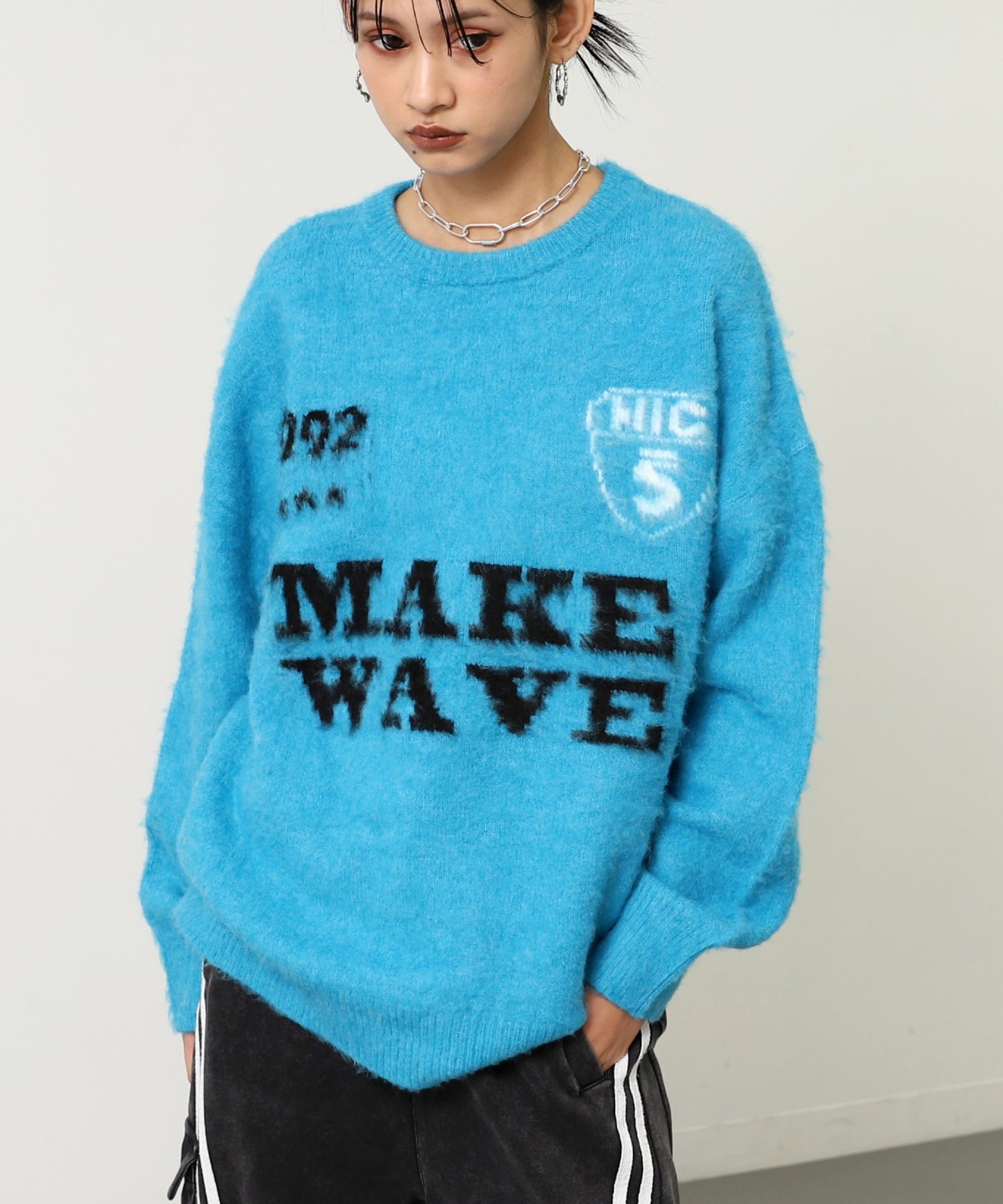 モヘアタッチ ゲーミング ジャカード ロゴ ニット 793-9413