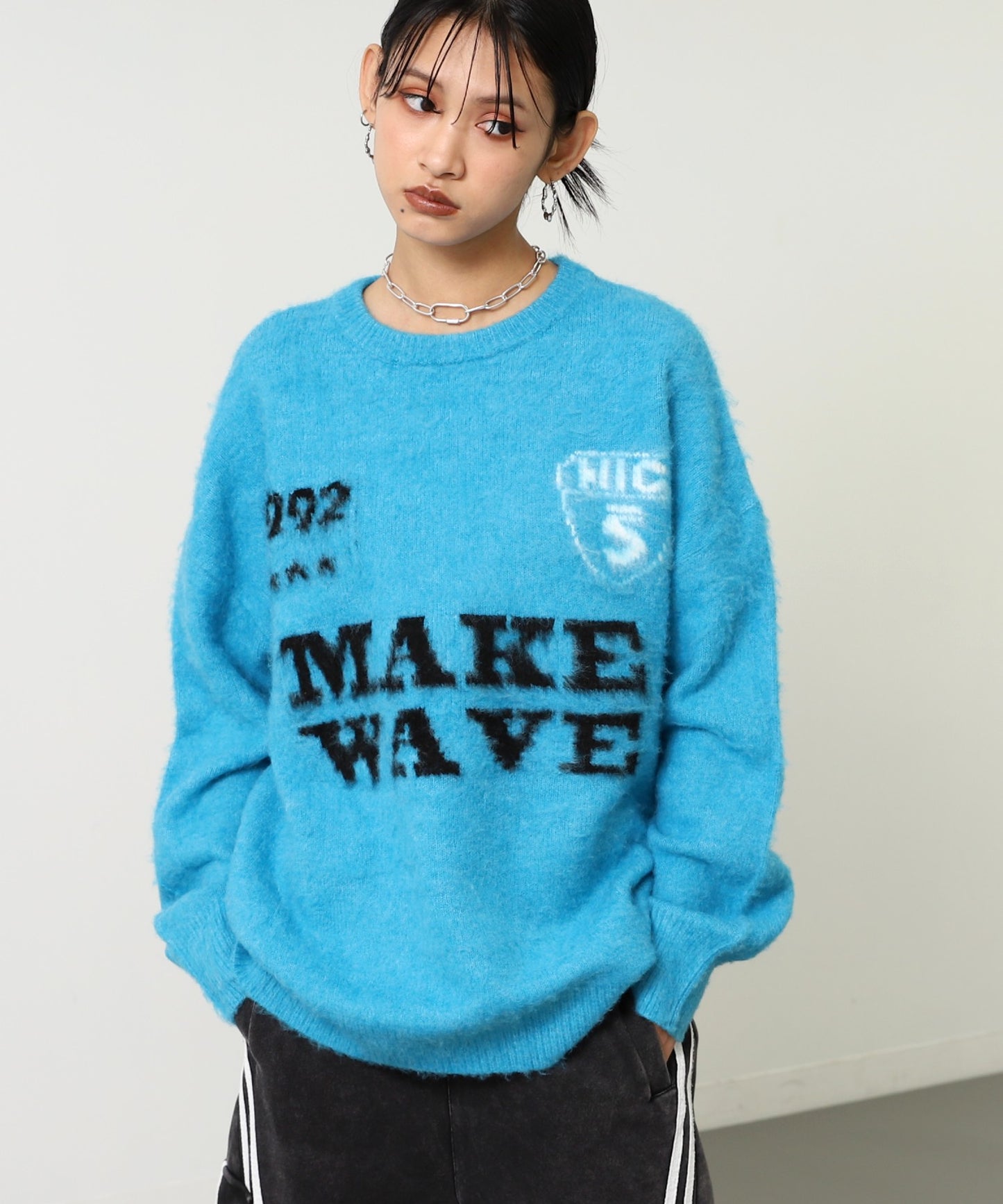 モヘアタッチ ゲーミング ジャカード ロゴ ニット 793-9413