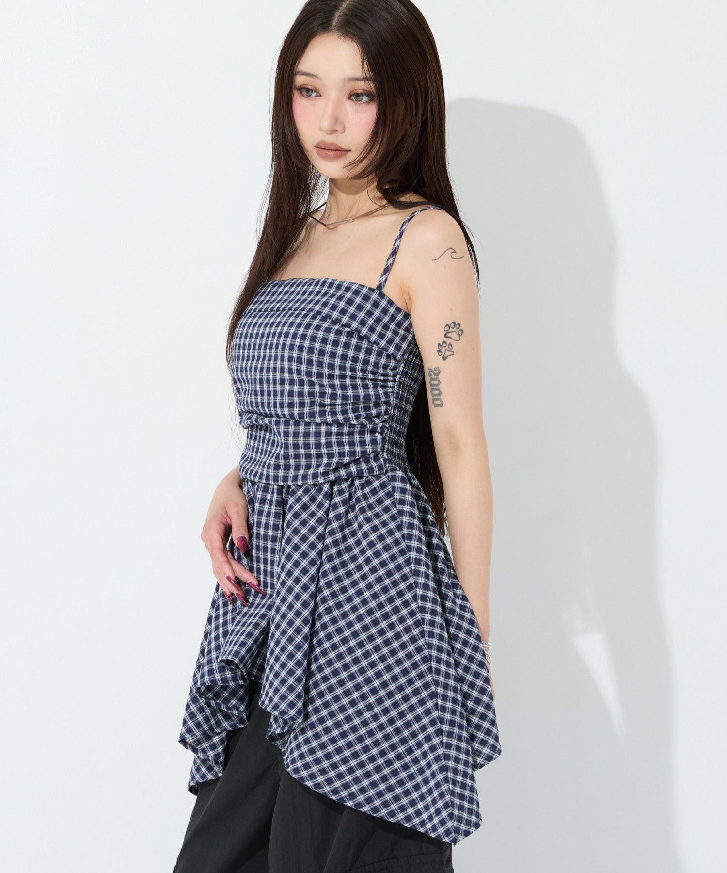 サイドギャザー イレギュラーヘム キャミソール 153-6133 – ANAP