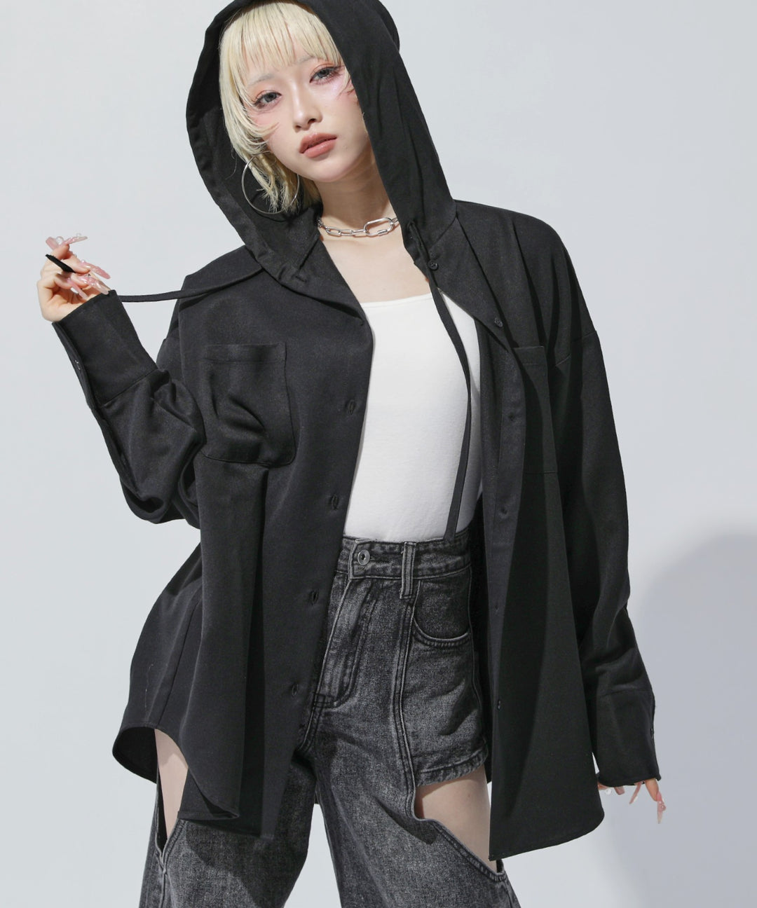ブラック
